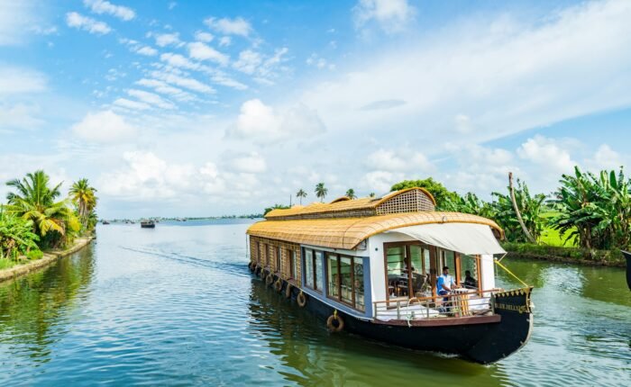 Picture of houseboat in Alleppey Kerala